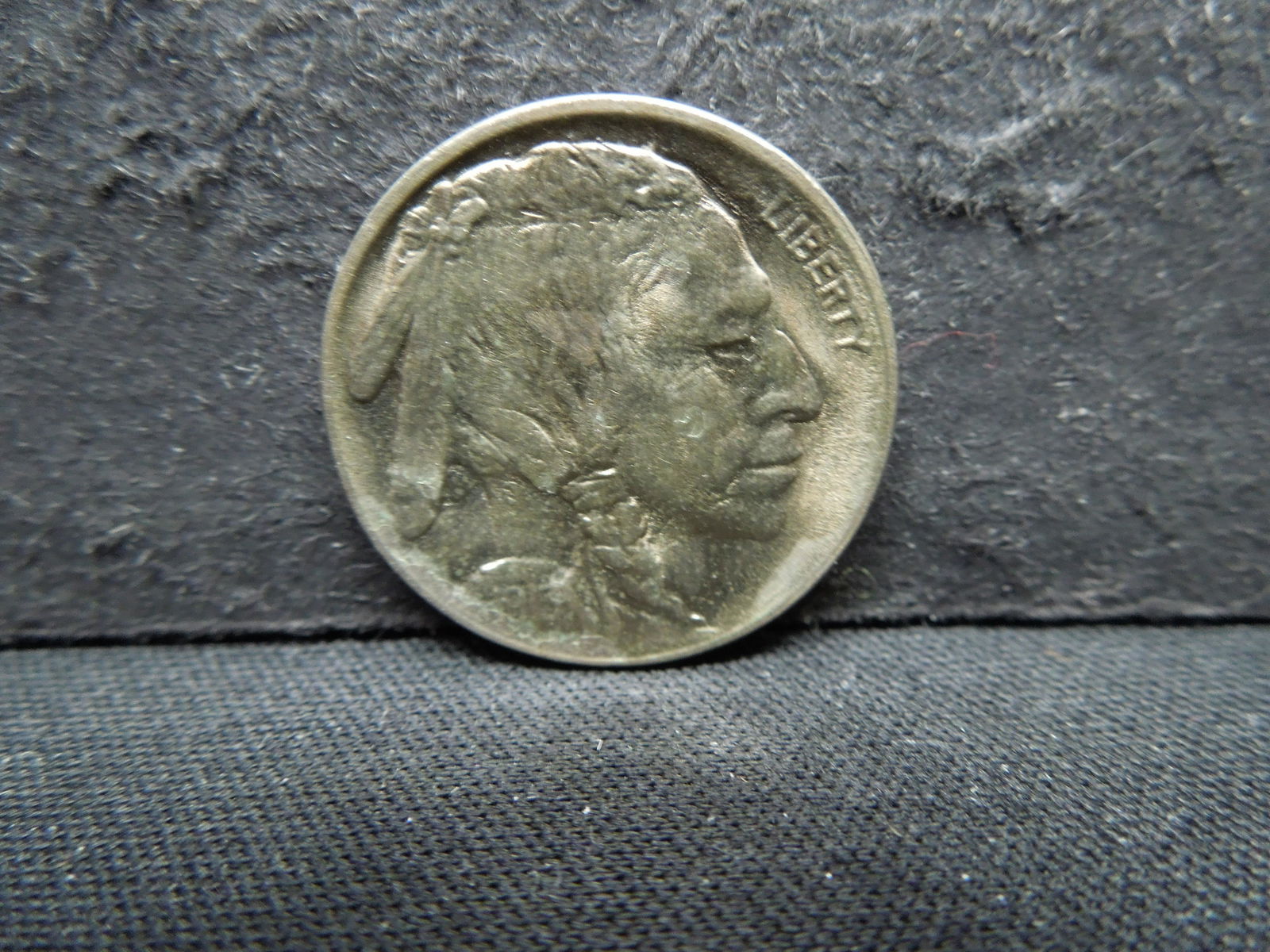 1913 Buffalo Nickel type 2 High Grade Crisp Unc. (1 of 2)