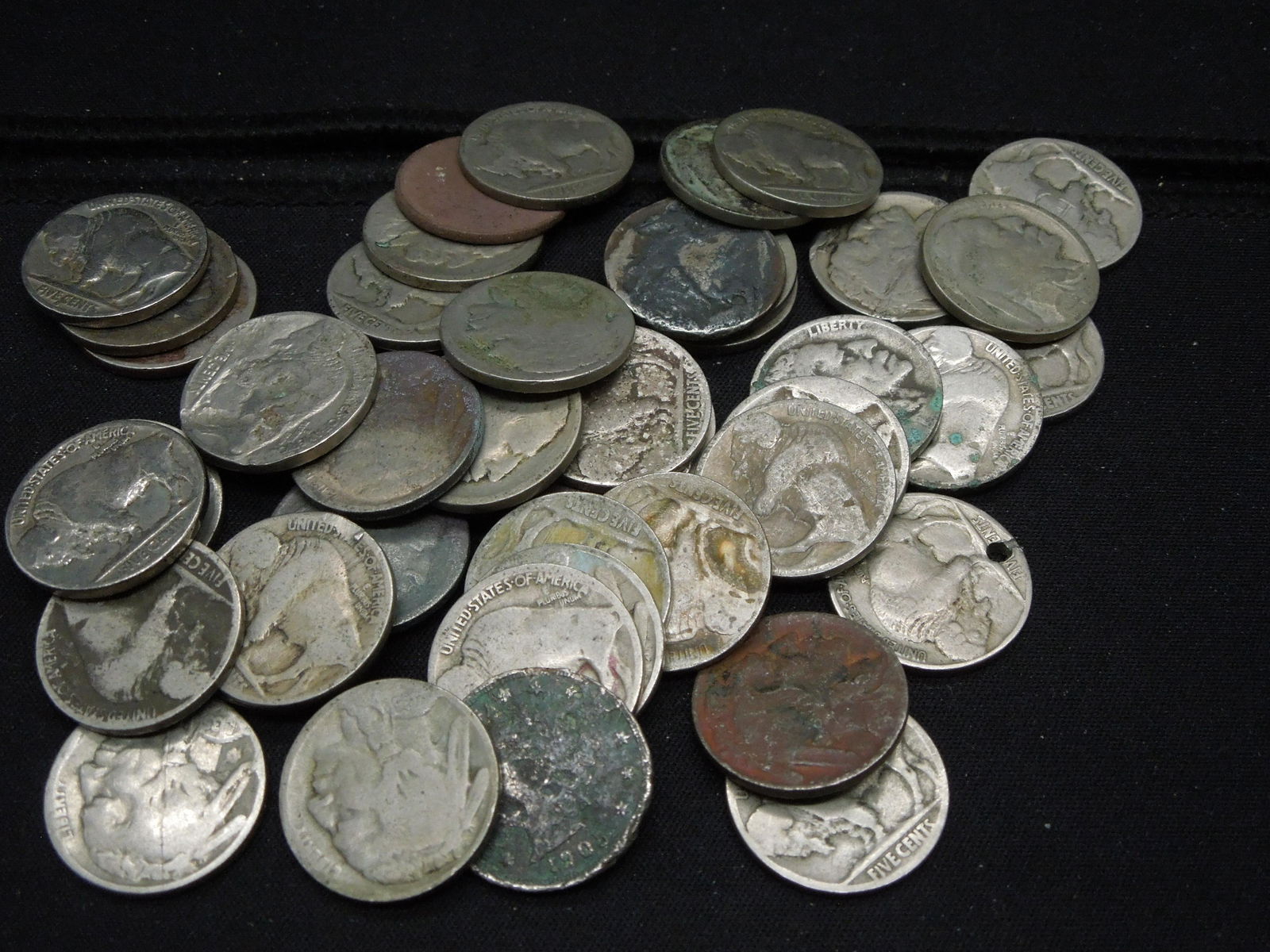 Bottom Drawer Junk Box 41 Buffalo Nickels 3 Liberty (1 of 4)
