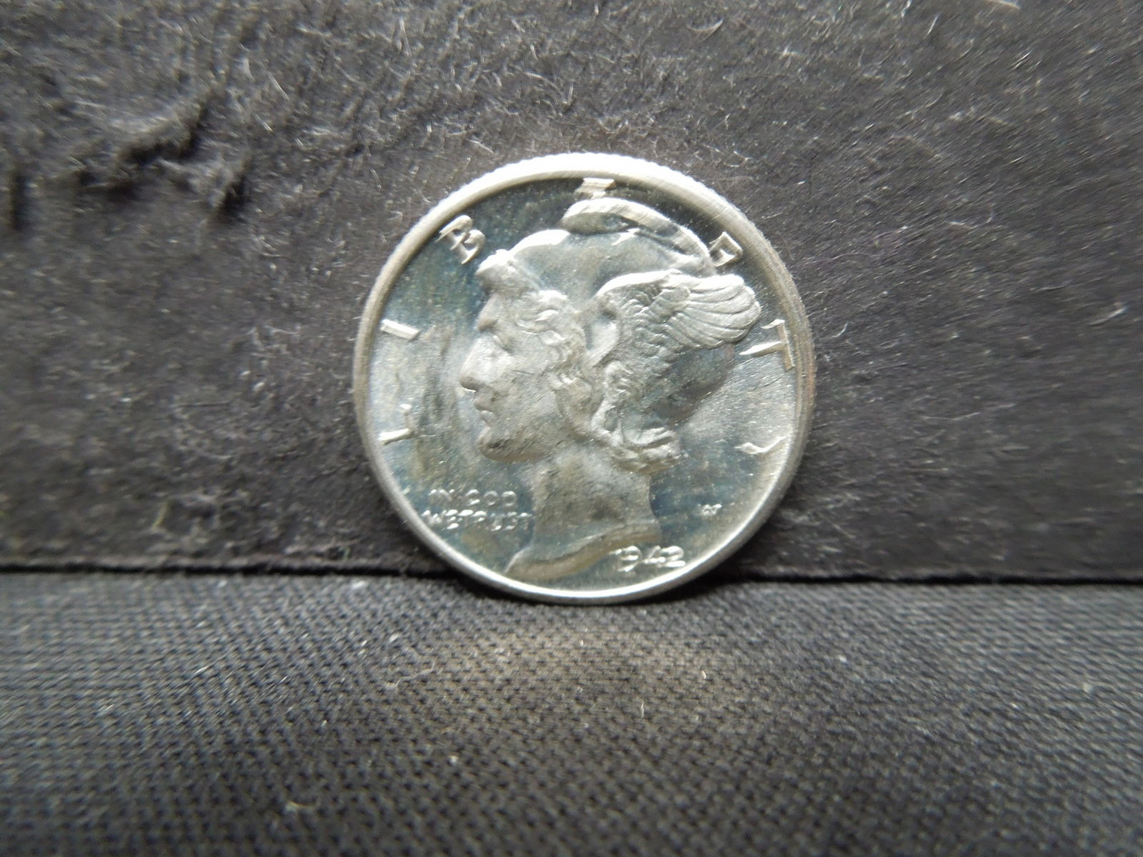 1942 D/D Mercury Dime High Grade (1 of 2)