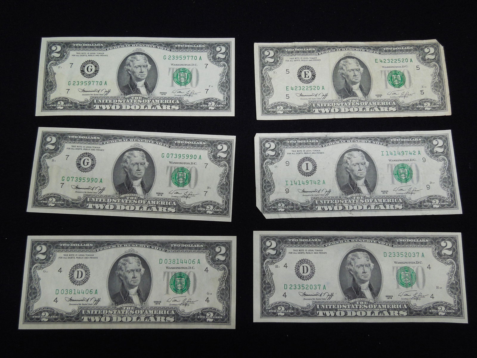 (6) 1976 Two Dollar Notes, and (2) History of The US (1 of 8)