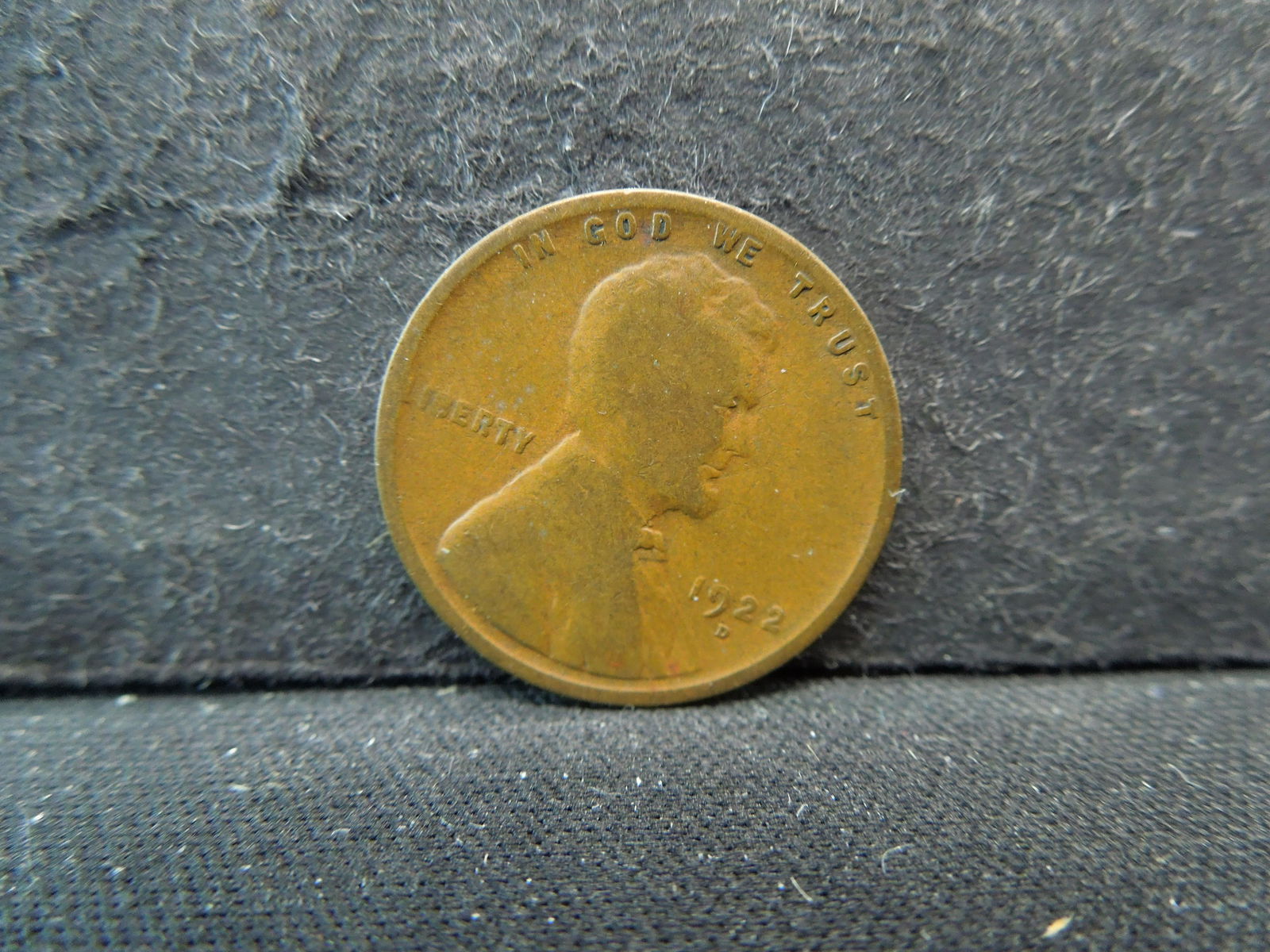 1922-D Key Date Lincoln Head Cent. (1 of 2)