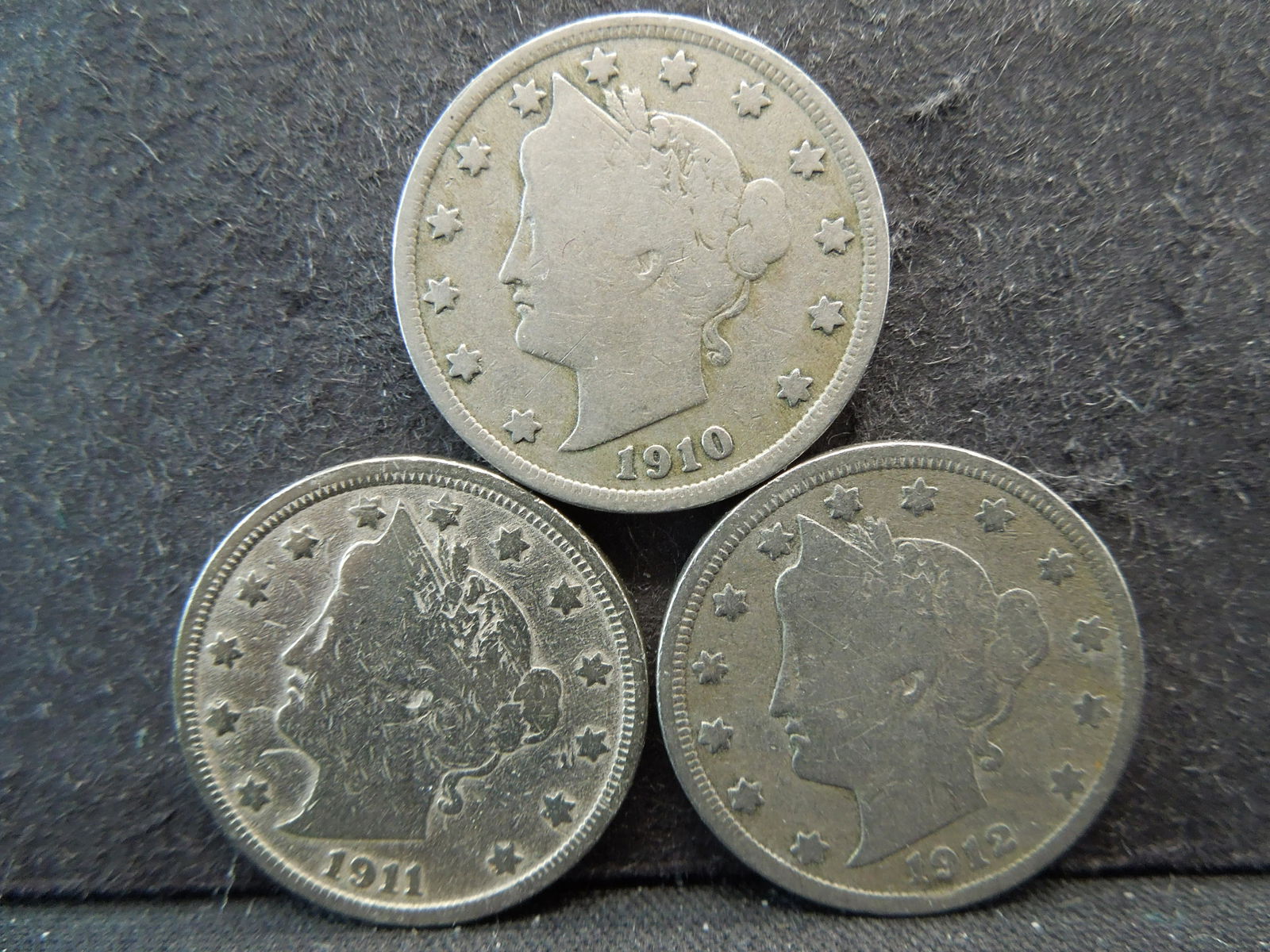 1910 1911 1912 V-Nickels. (1 of 2)