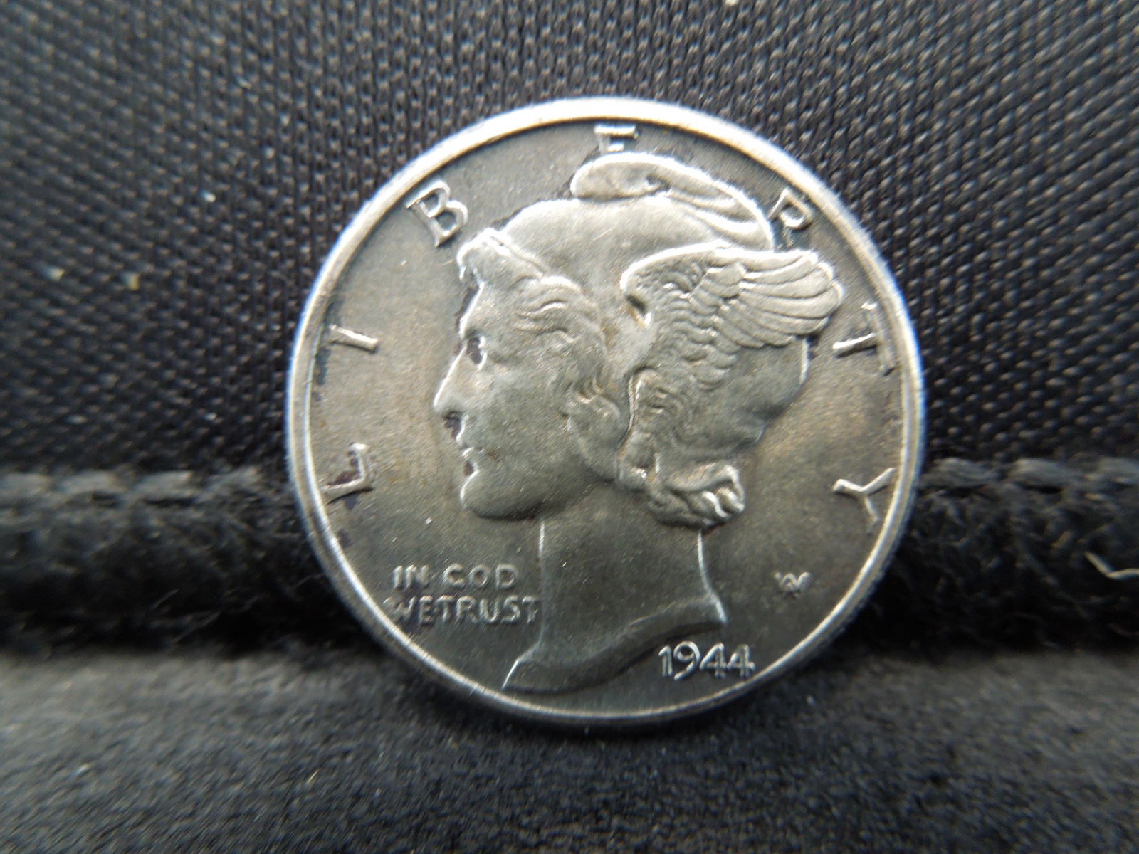1941 Mercury Dime Crisp BU (1 of 2)