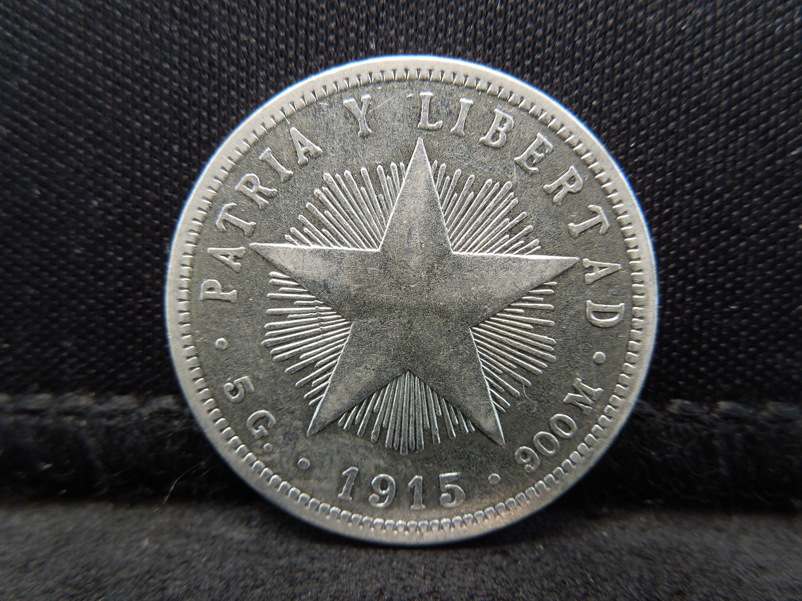 1915 Silver Cuban 20 Centavos (1 of 2)