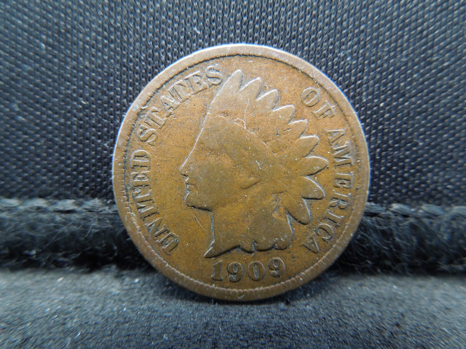 1909 Indian Head Cent Better Date (1 of 2)