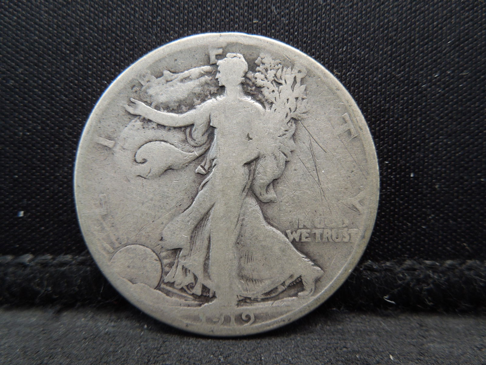 1919 Walking Liberty Half Dollar (1 of 2)