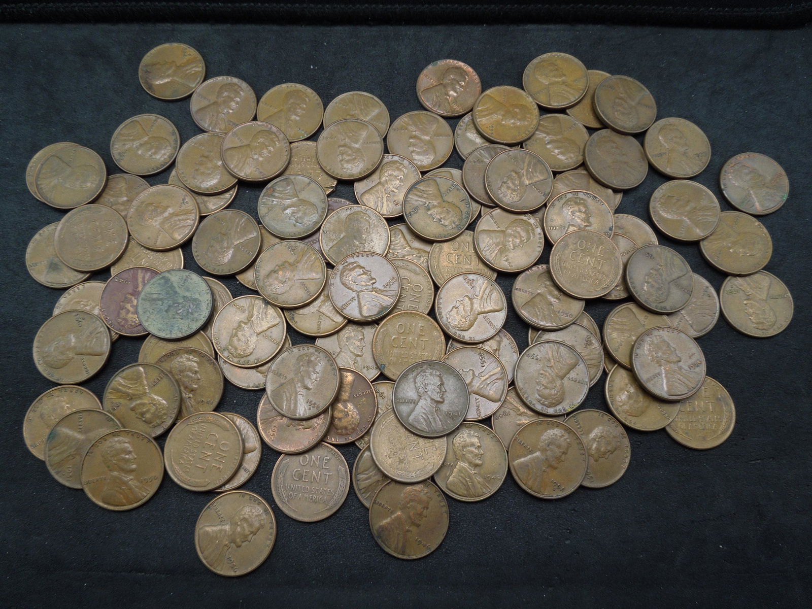 100 Lincoln Wheat Cents. (1 of 4)