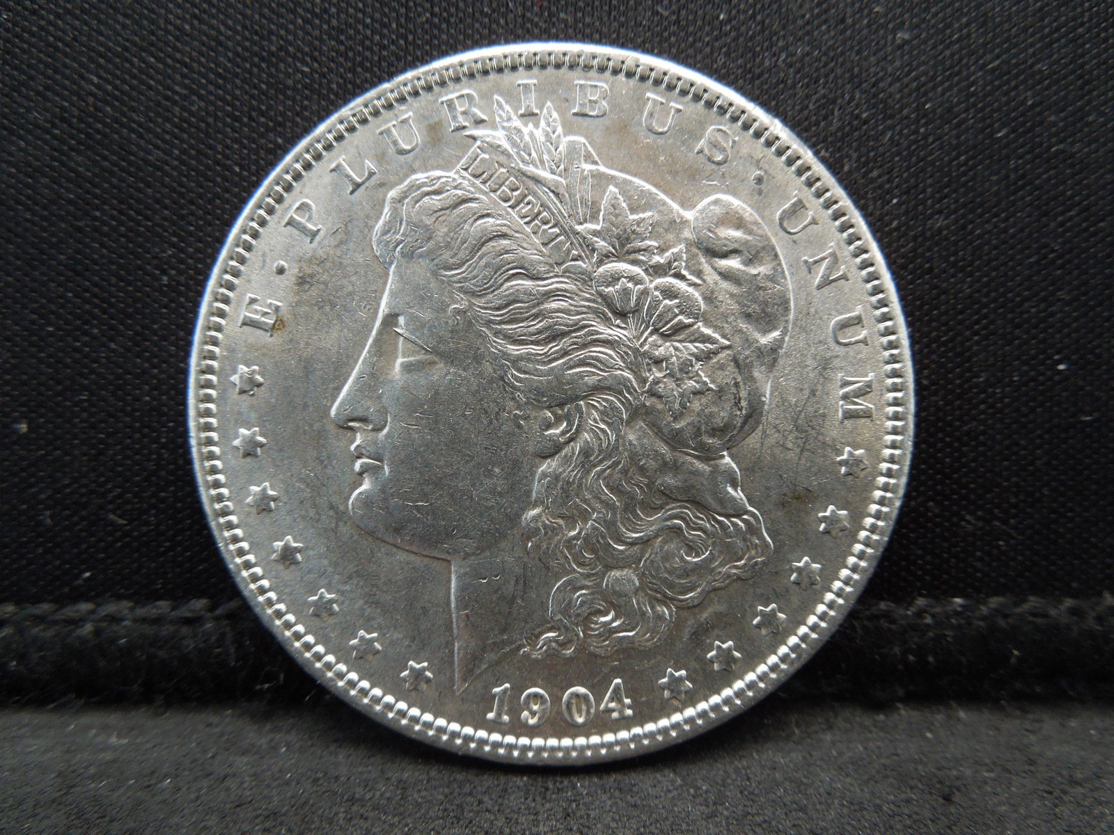 1904 Morgan Dollar Great Details Better Date (1 of 2)
