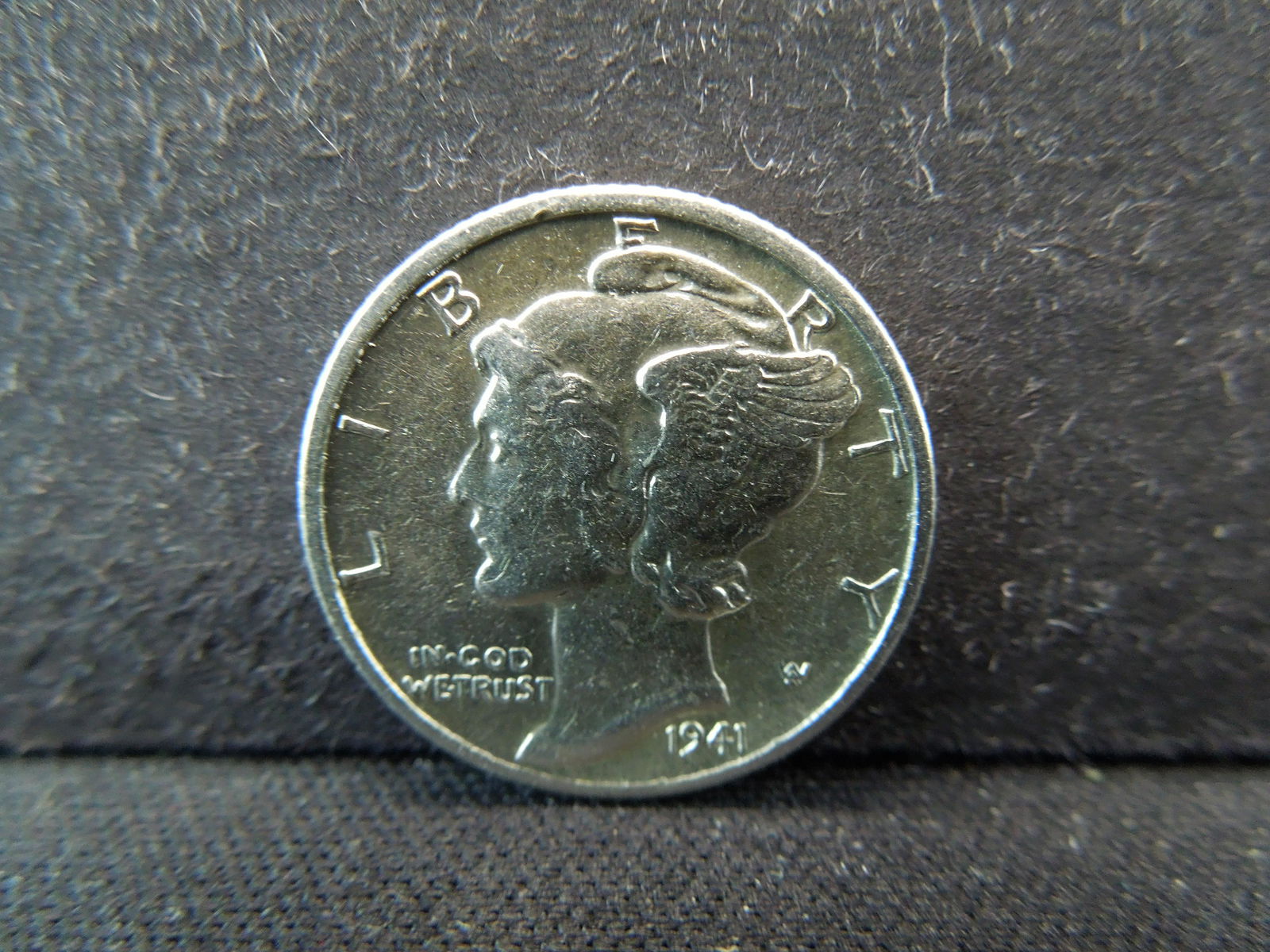 1941 D Mercury Dime High Grade (1 of 2)