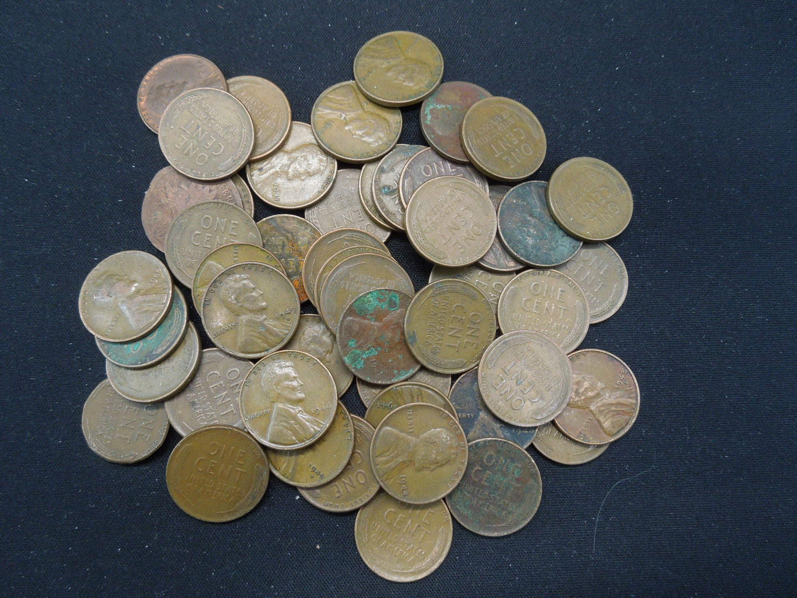 Approx. (50) Wheat Cents, Mixed Dates (1 of 4)