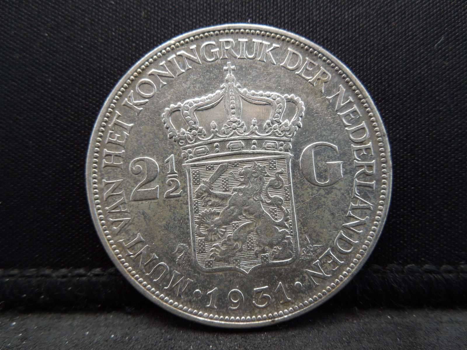 1931 Netherlands 2 ½ Gulden Silver Crown.  Extremely (1 of 3)