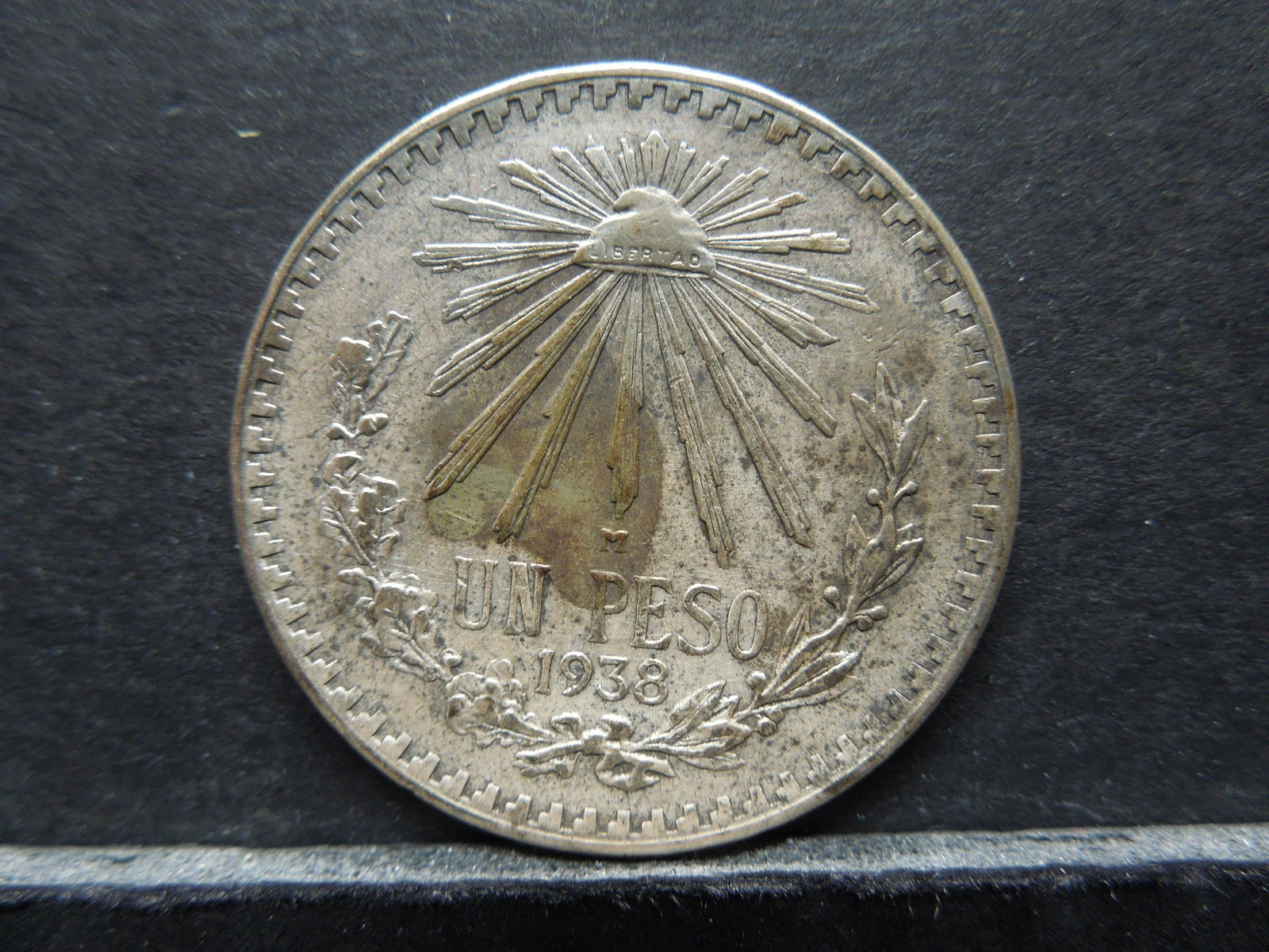 1938 Silver Mexico Un Peso (1 of 2)