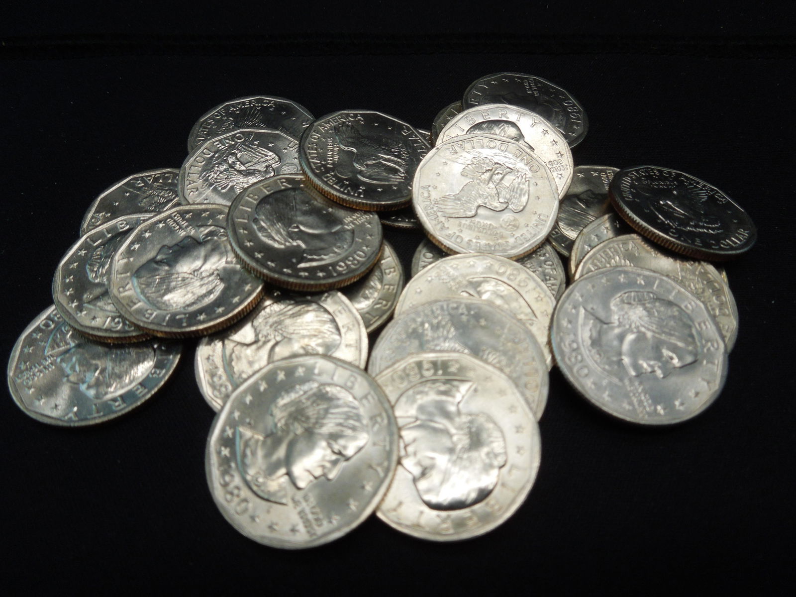 1980 P Gem BU Roll Susan B Anthony Dollars (1 of 4)