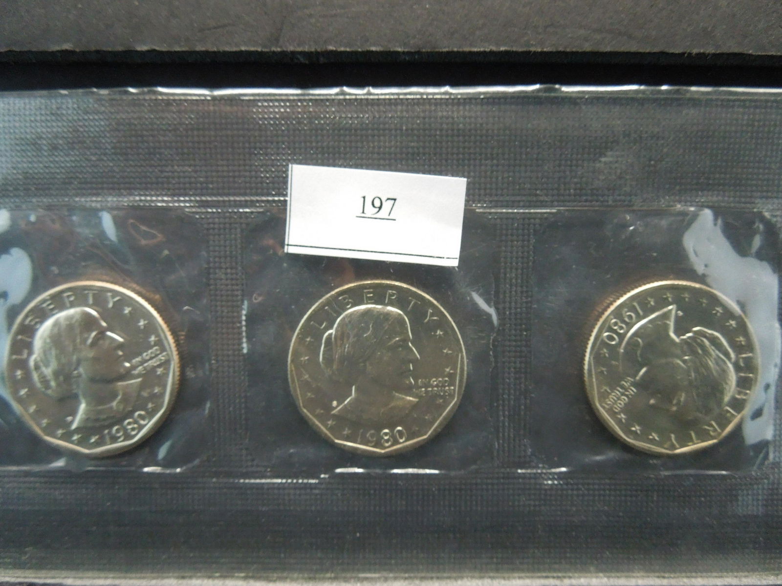 1980 P,D,S Susan B. Anthony BU Dollars in Plastic (1 of 2)