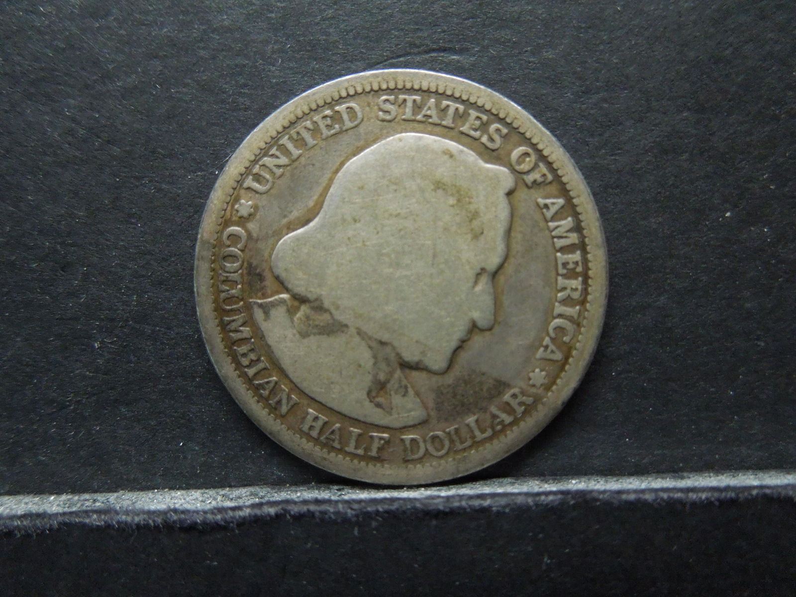 1892 Columbus Exposition Half Dollar (1 of 2)
