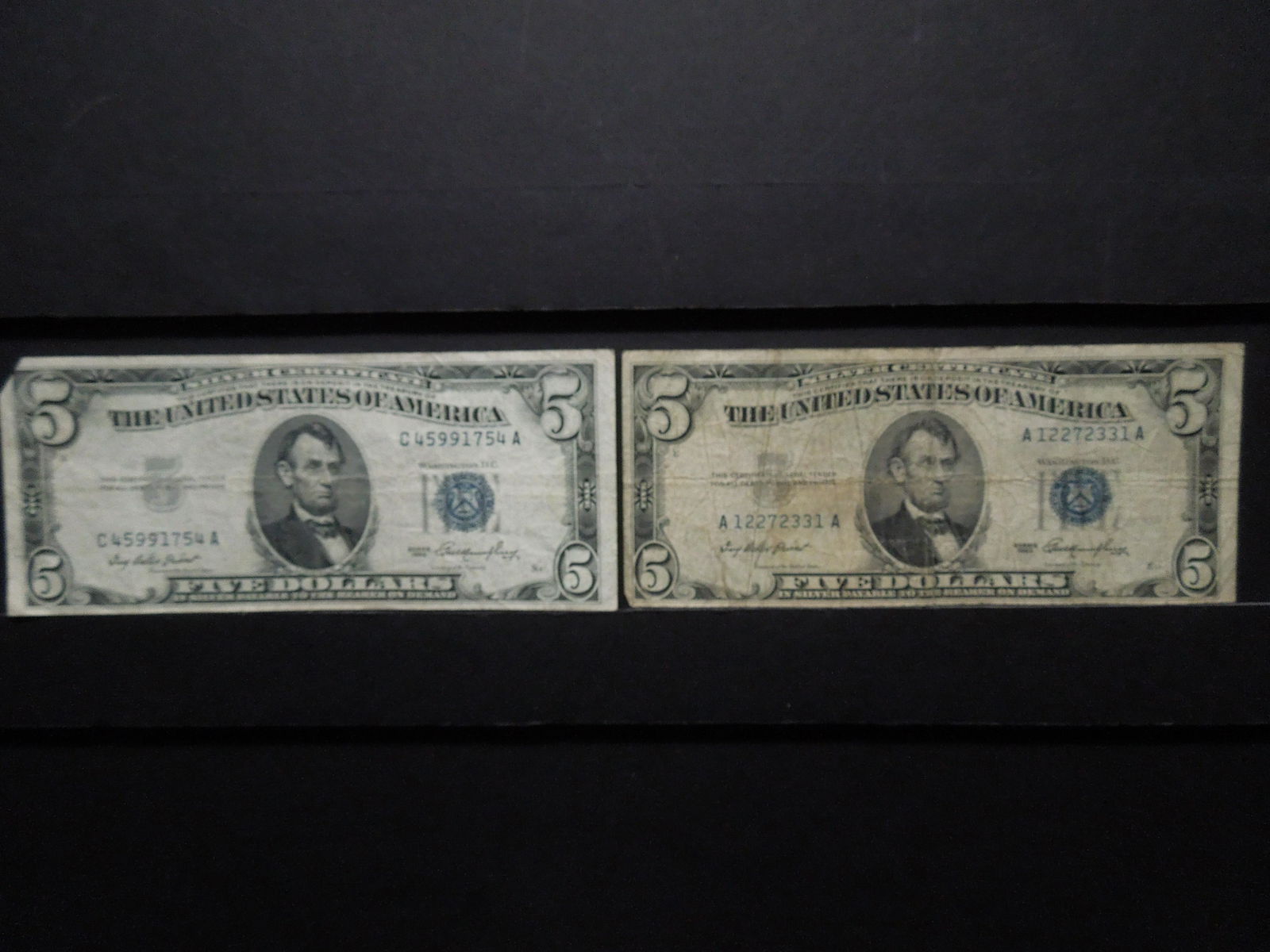 2 1953 5 dollar Silver Certificate Blue Seal (1 of 4)