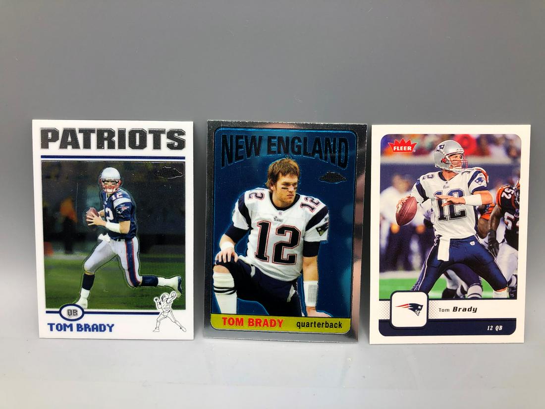 Tom Brady Lot - 2004 Topps Chrome, 2005 Topps Chrome (1 of 2)