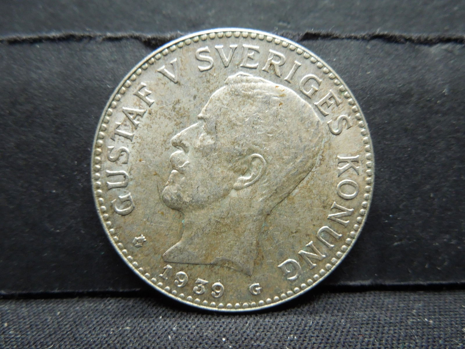 1939-G Sweden 2 Kronor 80% Silver Coin.  Coin Weighs (1 of 2)
