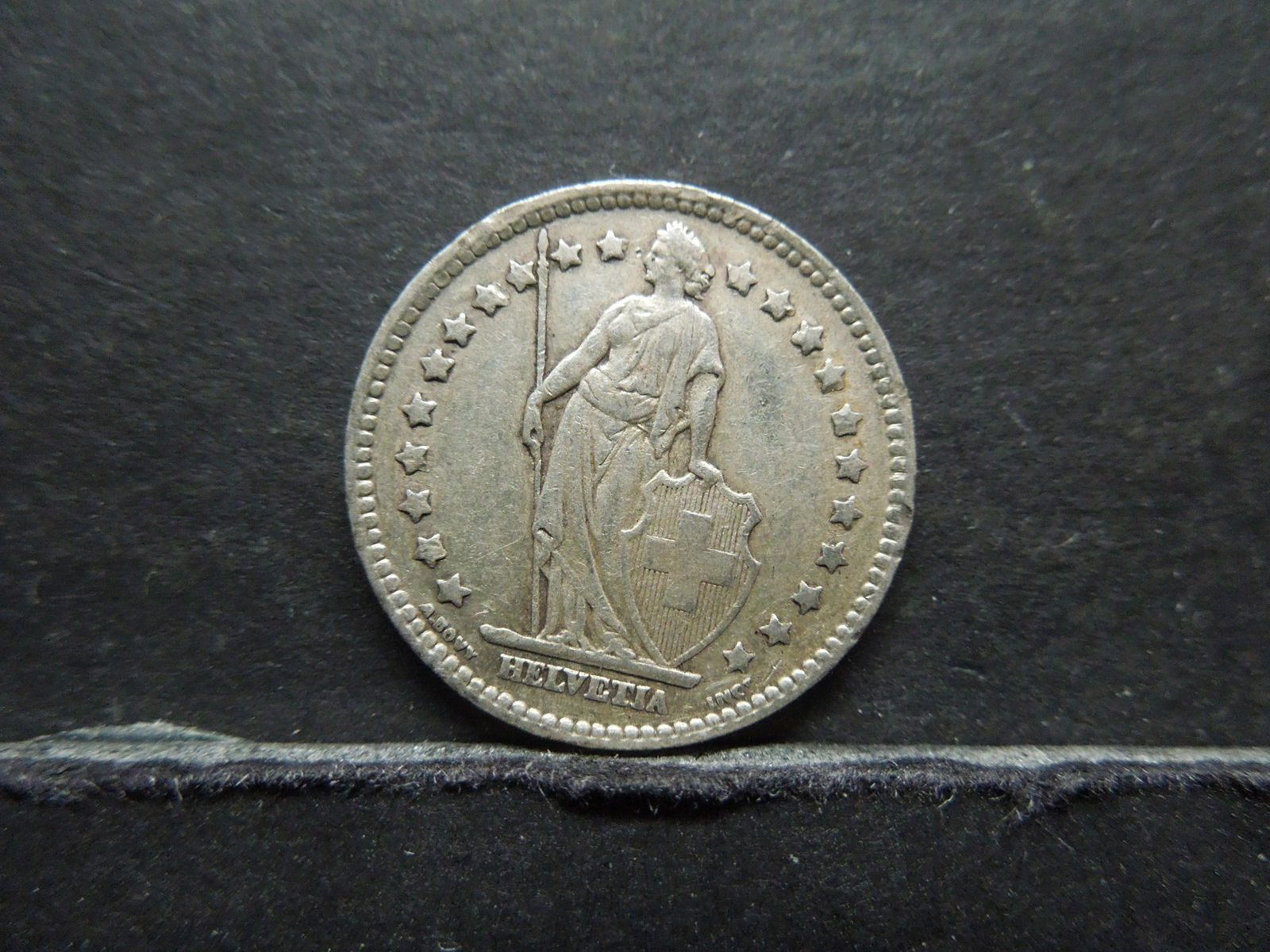 1920-B Switzerland 1 Frank 83.5% Silver Coin.  Coin (1 of 2)