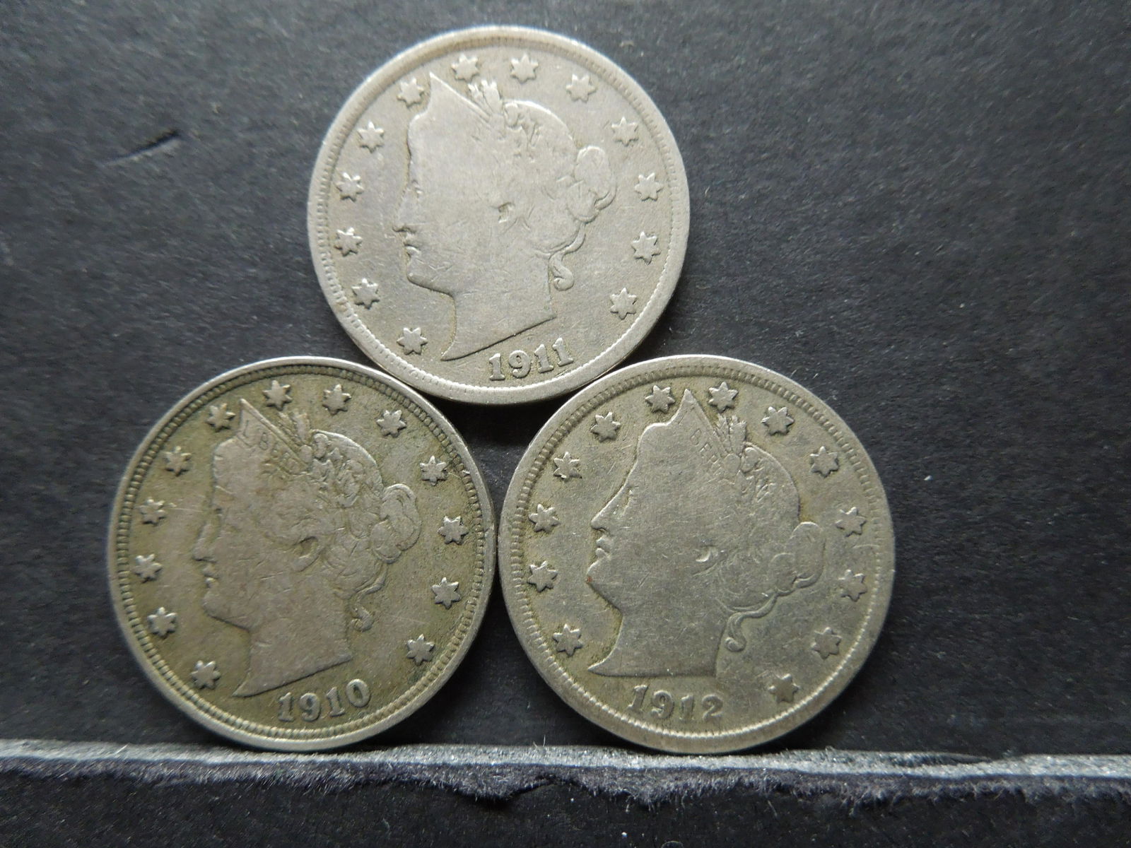 1910 1911 1912 V-Nickels. (1 of 2)