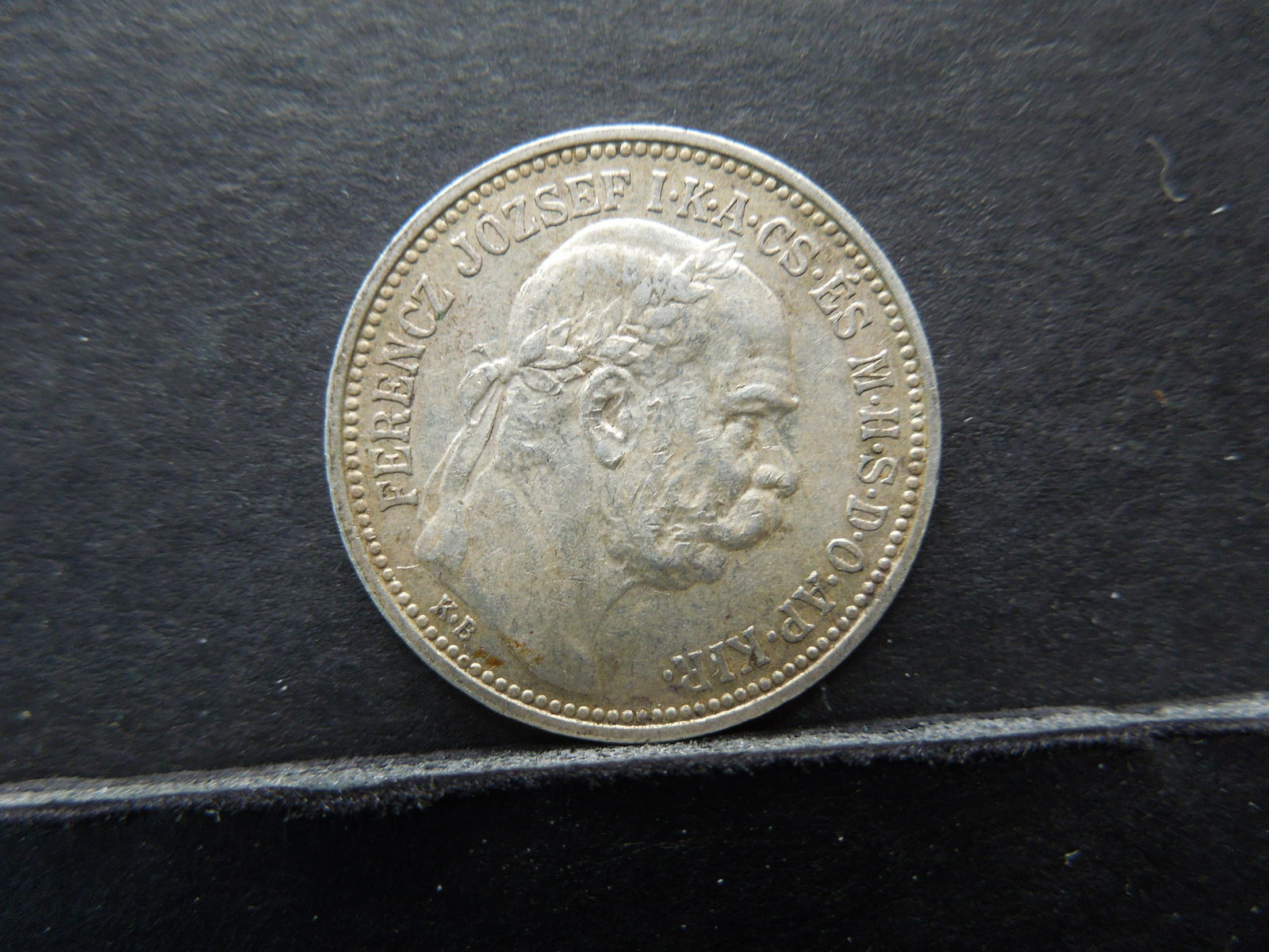 1914 Austria 1 Corona 83.5% Silver Coin.  Coin Weighs (1 of 2)