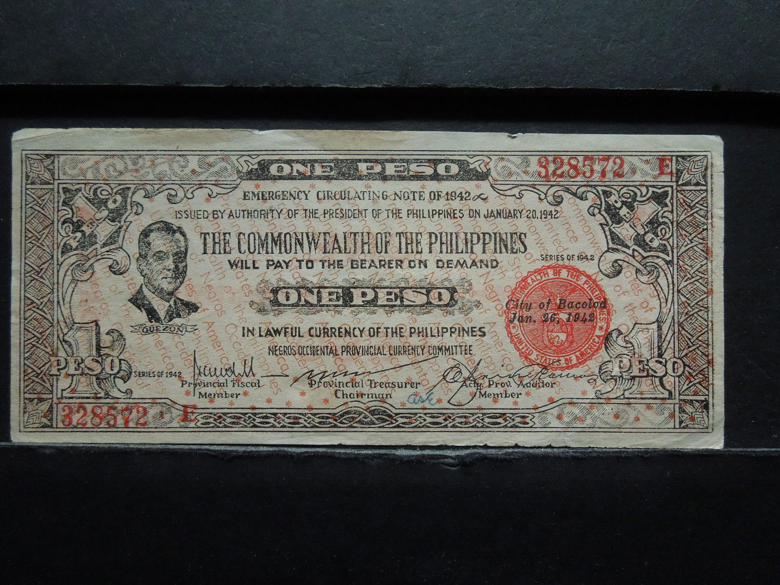 1942 Commonwealth of the Philippines One Peso WWII (1 of 3)