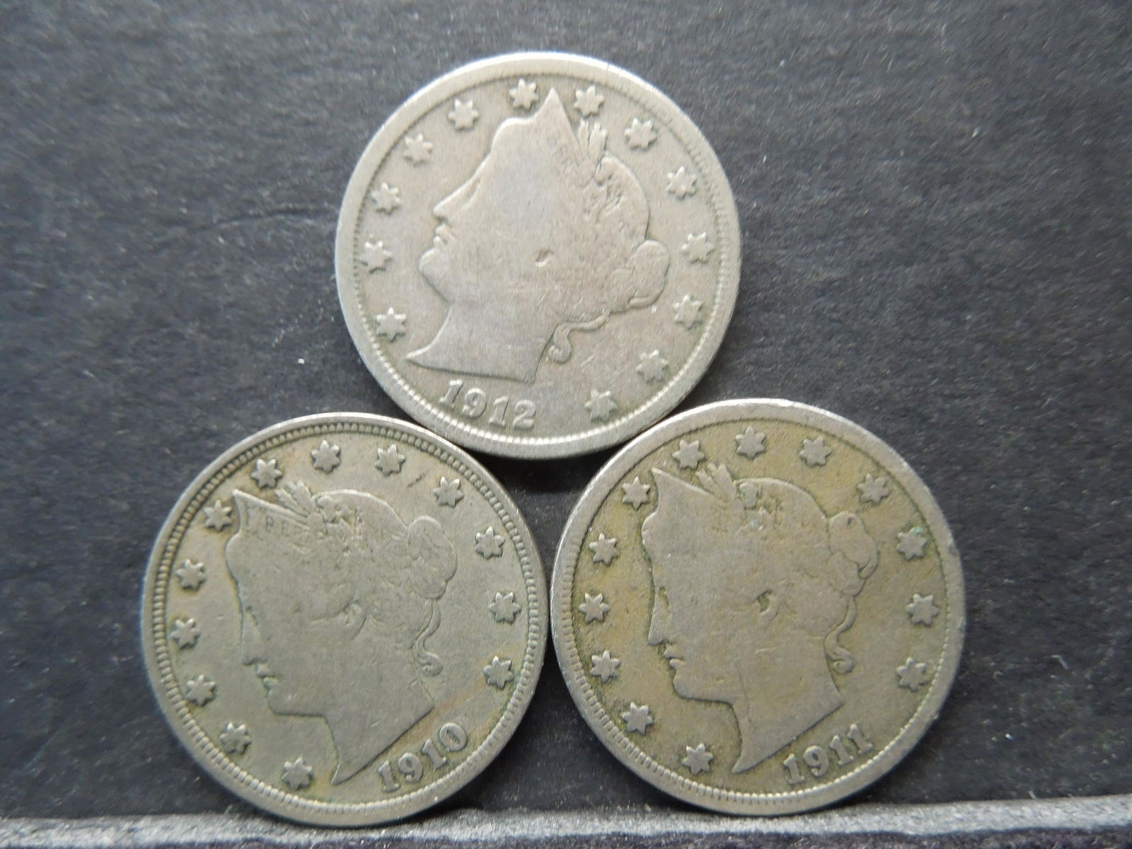 1910 1911 1912 V-Nickels. (1 of 2)