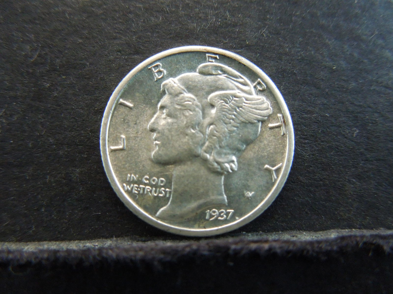 1937 Choice BU Mercury Dime (1 of 2)