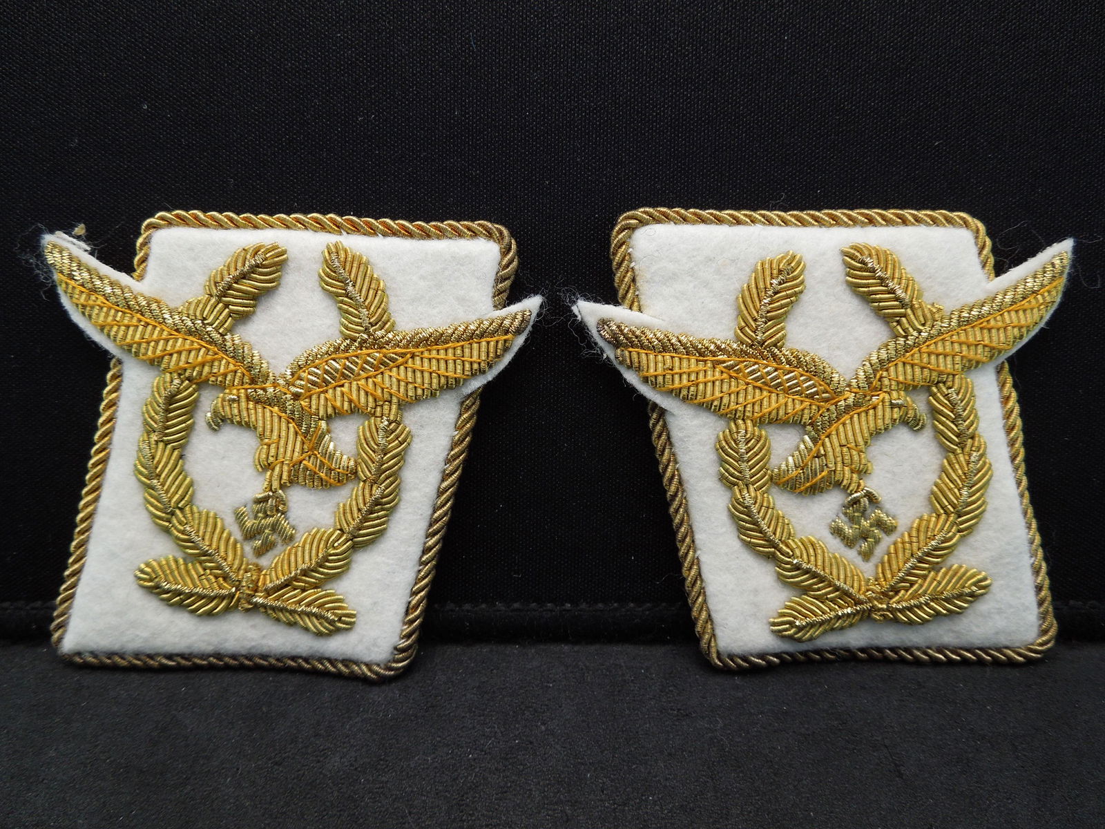 Reproduction WW2 German Collar Tabs (1 of 2)