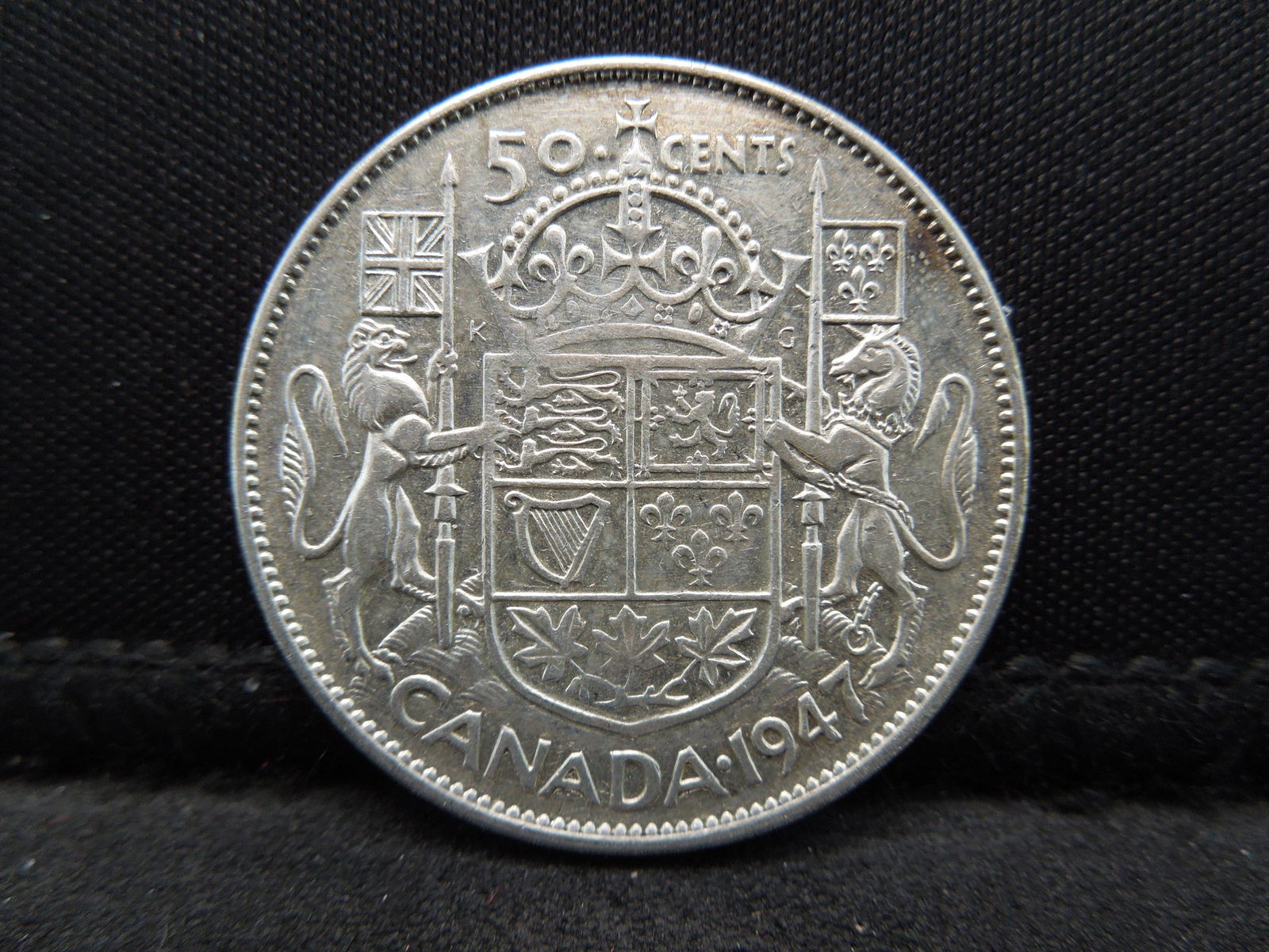 1947 Canada Half Dollar 80% (1 of 2)