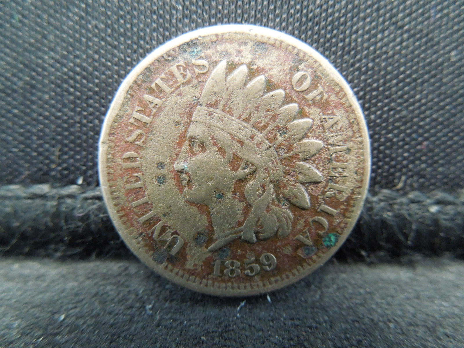 1859 CN Indian Head Cent, Full Liberty. (1 of 2)