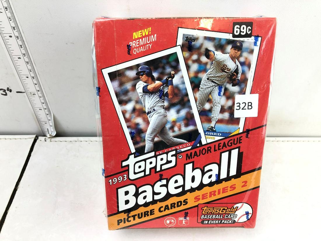 1993 Topps Baseball Series 2 Unopened Box (1 of 2)