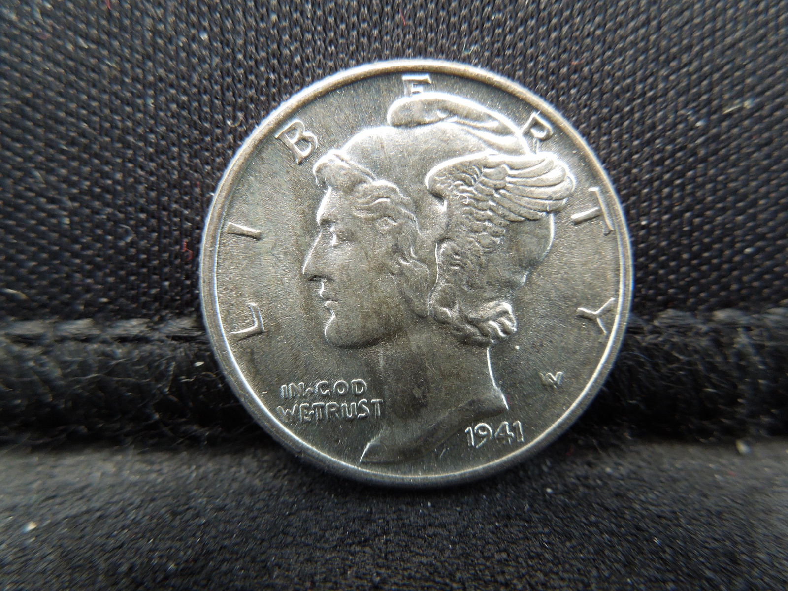 1941 Mercury Dime Gem BU Blast White (1 of 2)