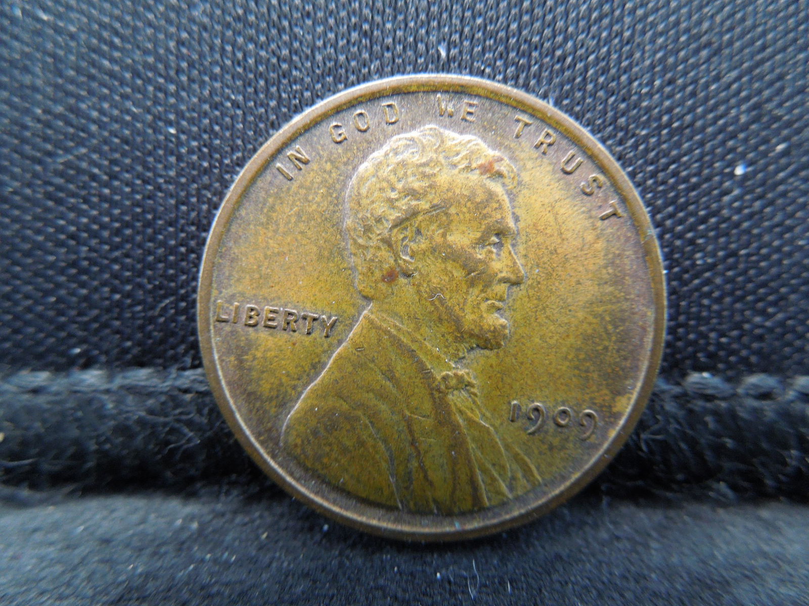 1909 VDB Lincoln Cent Higher Grade (1 of 2)