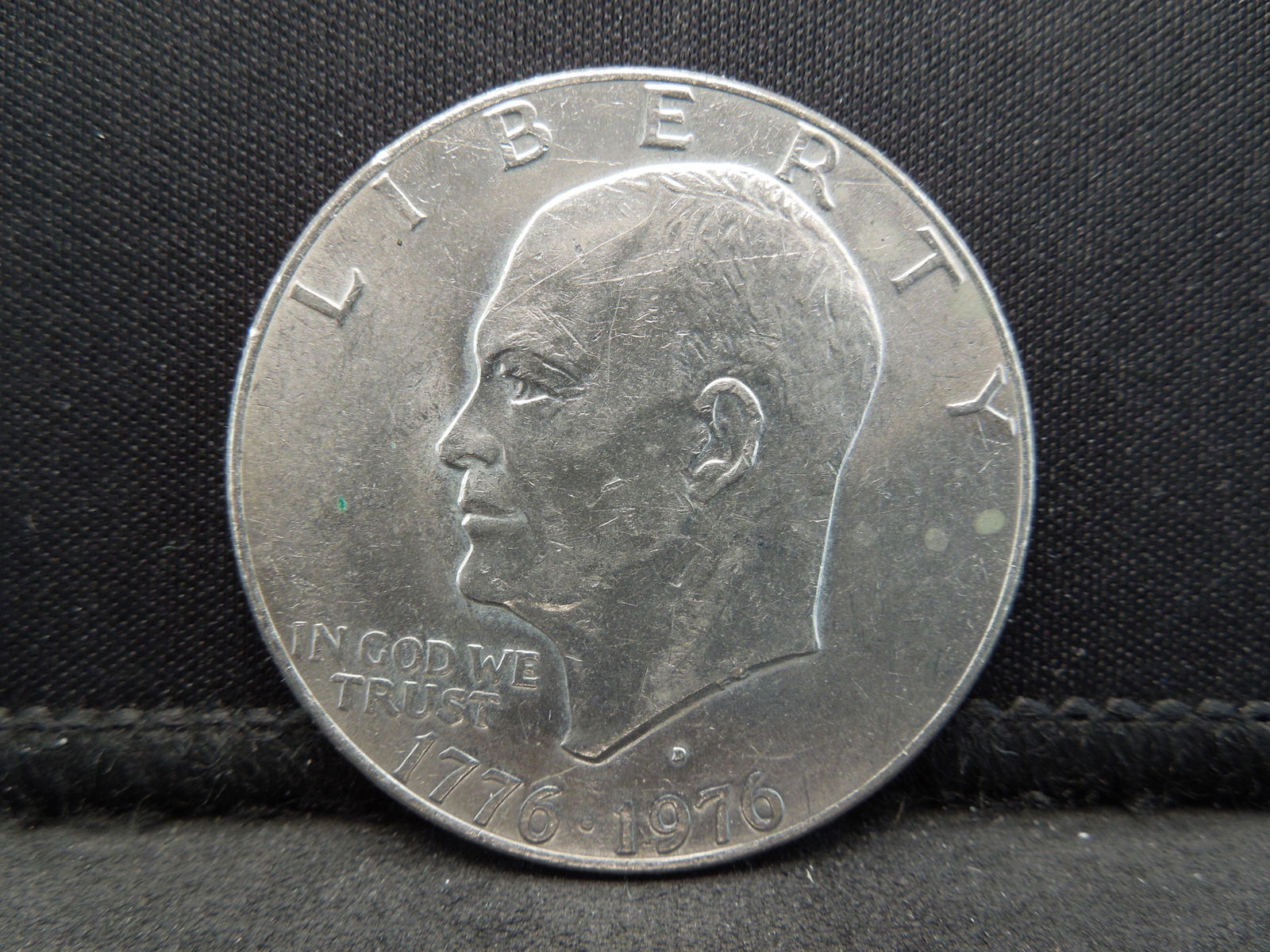 1776 - 1976 D Clad Eisenhower Dollar (1 of 2)