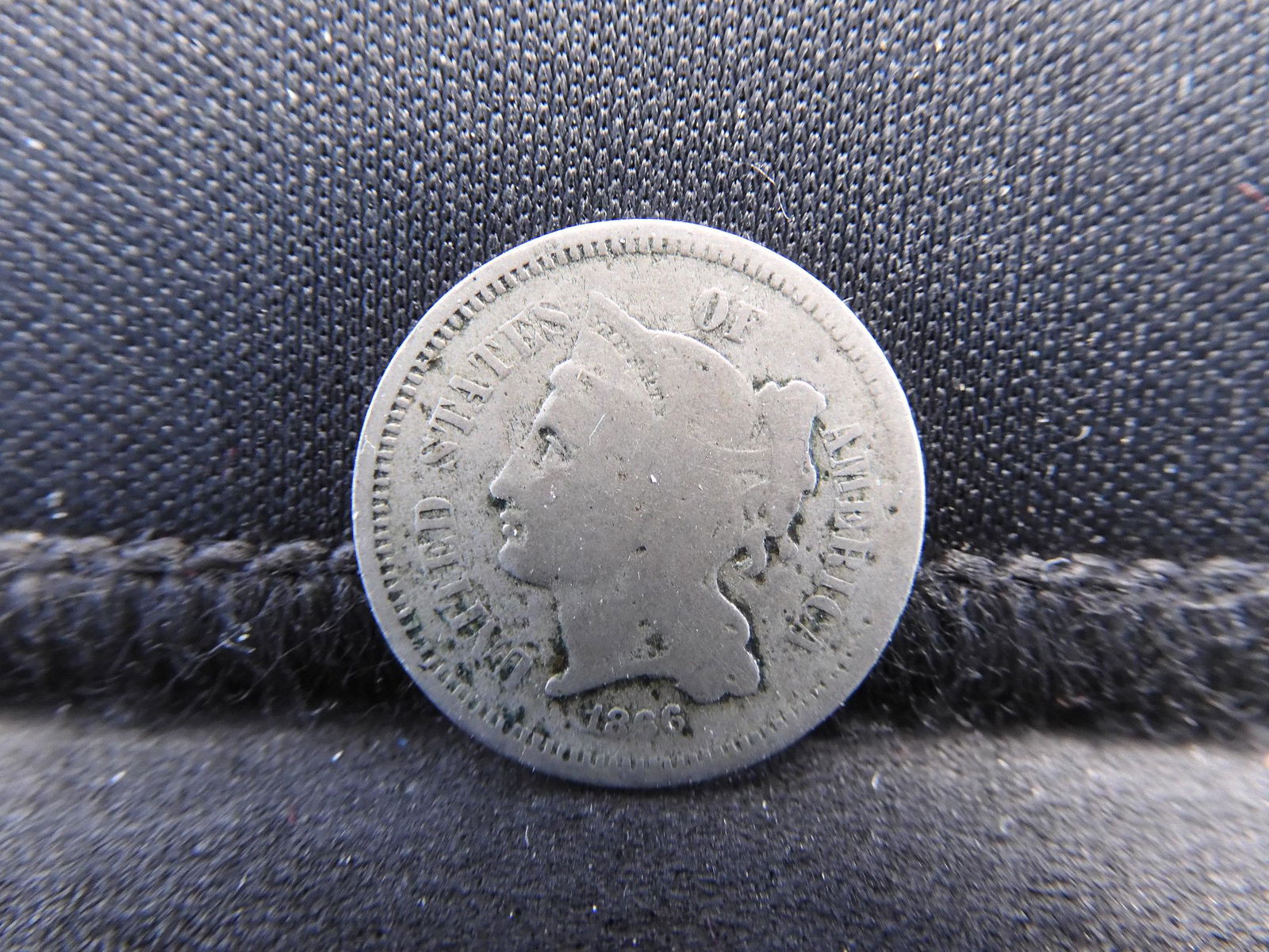 1866 Copper Nickel US Three Cent Piece (1 of 2)