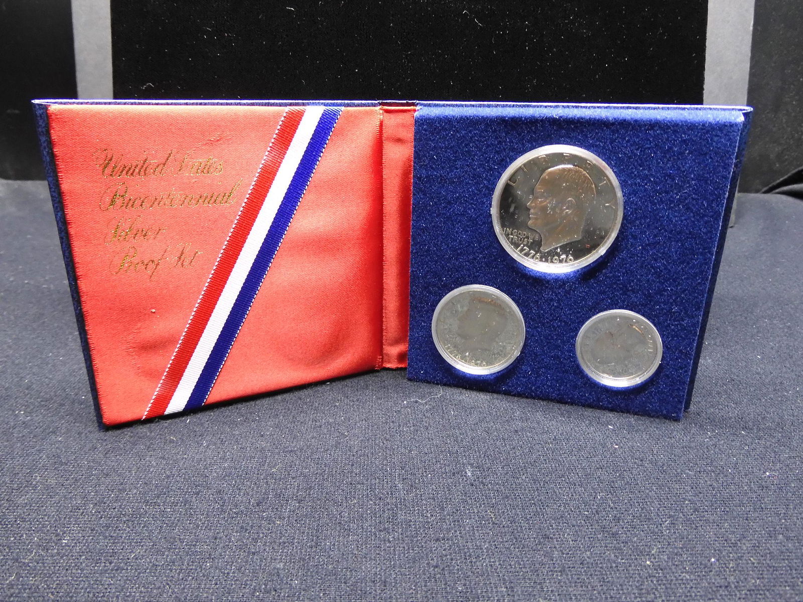 U.S. 1976 Bicentennial Silver Proof Set (1 of 3)