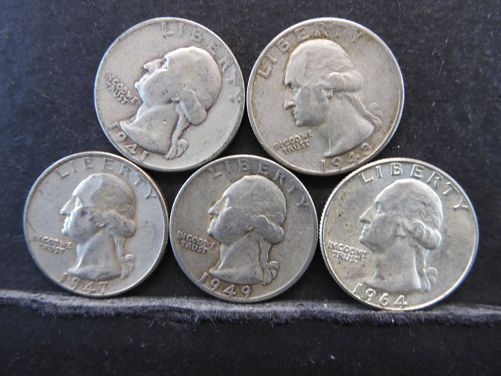 (5) SILVER (90%) WASHINGTON QUARTERS (1 of 2)