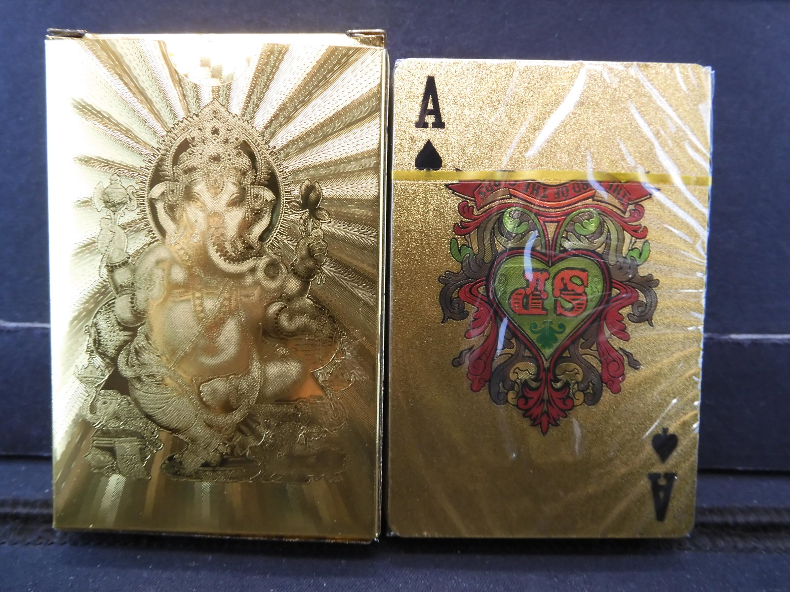 23K GOLD FOIL PLAYING CARDS/NEW!, (NON-TEARABLE): 23K GOLD FOIL PLAYING CARDS/NEW!, (NON-TEARABLE)