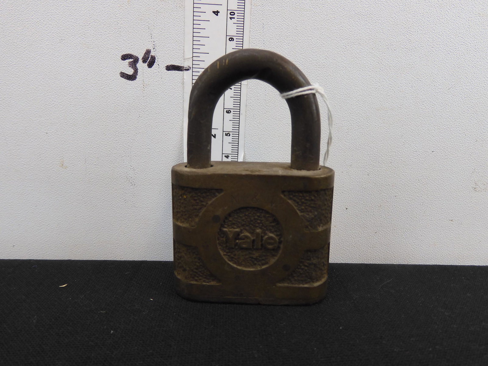 "N&W" Signal Dept. lock. "M.D."? brass lock by Yale. no: "N&W" Signal Dept. lock. "M.D."? brass lock by Yale. no key