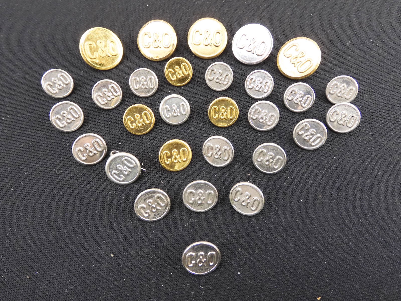 Assorted C&O uniform buttons: 5 large, 24 small. Some (1 of 7)