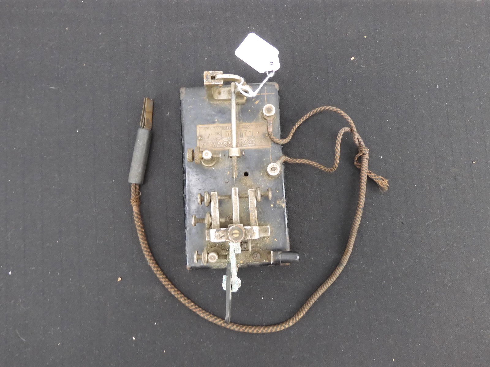 lightning slinger telegraph key - VIBROPLEX #58757.: lightning slinger telegraph key - VIBROPLEX #58757. These were the ultimate for speed for telegraphers. Supposedly many operators would buy these at their own personal expense as the railroad company
