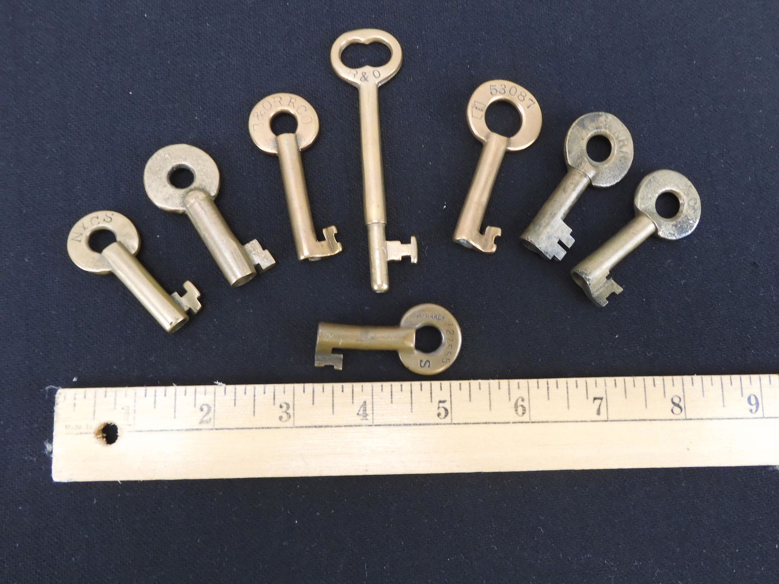 NYC, L&N and Baltimore & Ohio - 7 Piece Key Lot (1 of 6)
