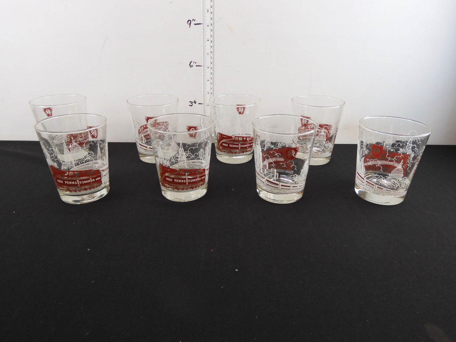 PRR Libbey glass 14.5 oz. tumbler with GG1 passenger (1 of 5)