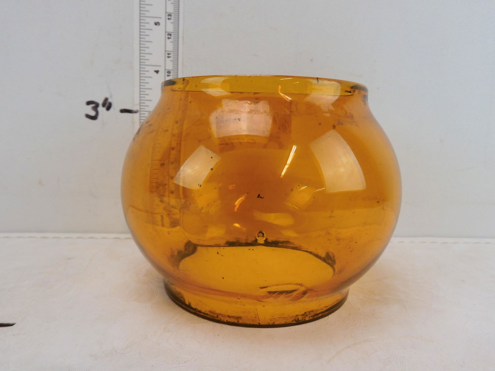spare railroad kerosene lantern globe - unmarked amber (1 of 5)