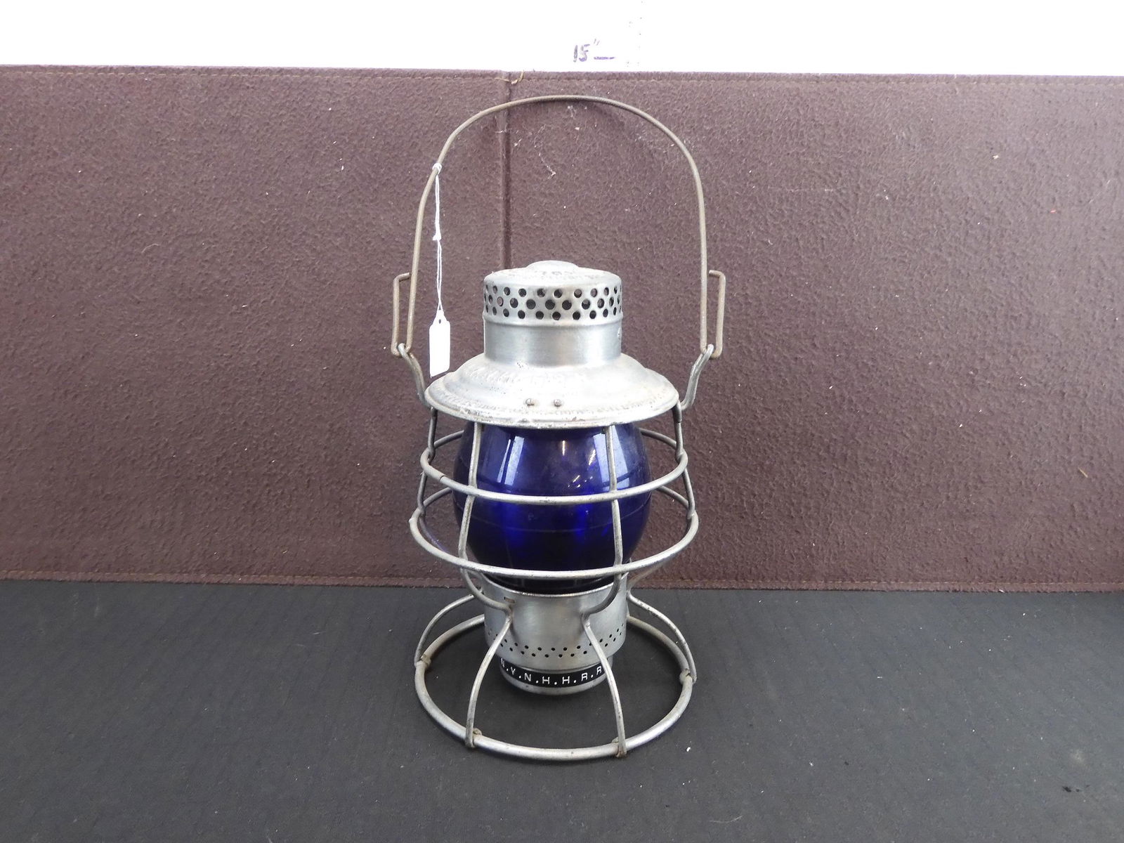 "NYNH&H RR" Adlake Reliable lantern, 5-3/8" tall, plain (1 of 5)