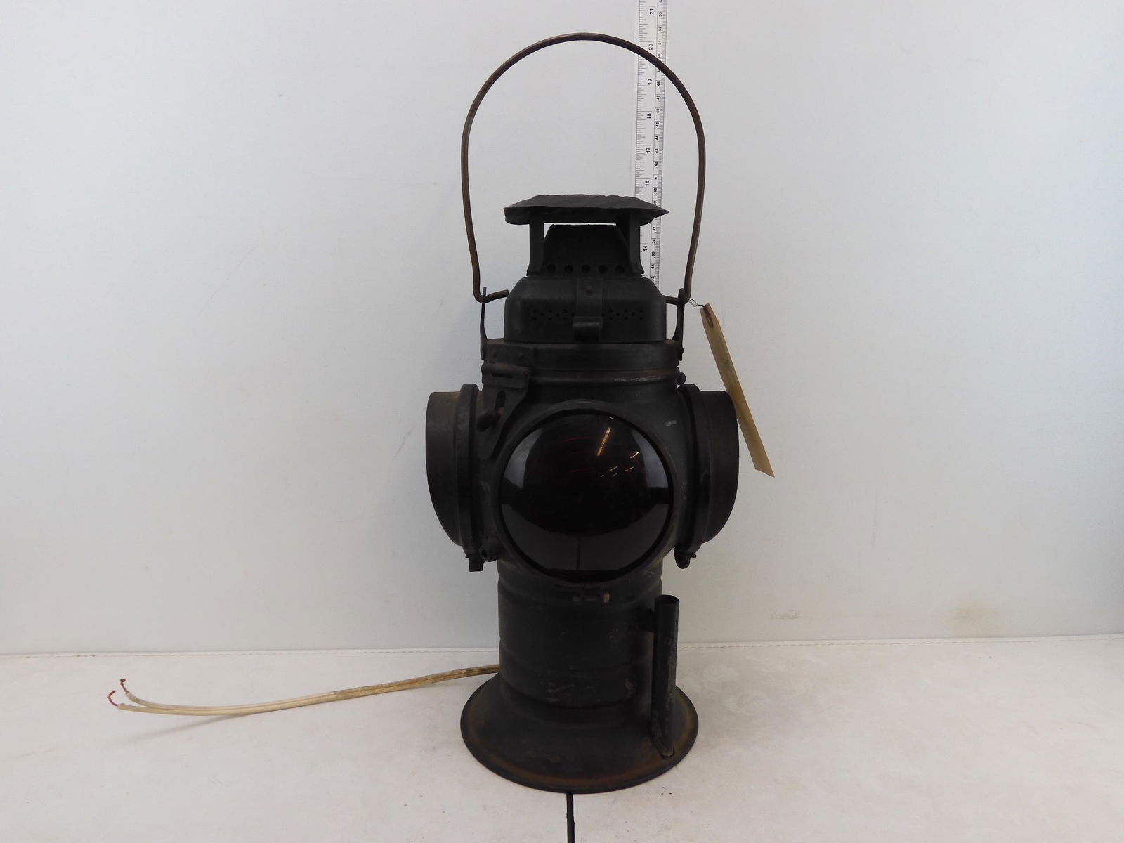 Bell Bottom Adlake marker light with one of two tubes (1 of 5)