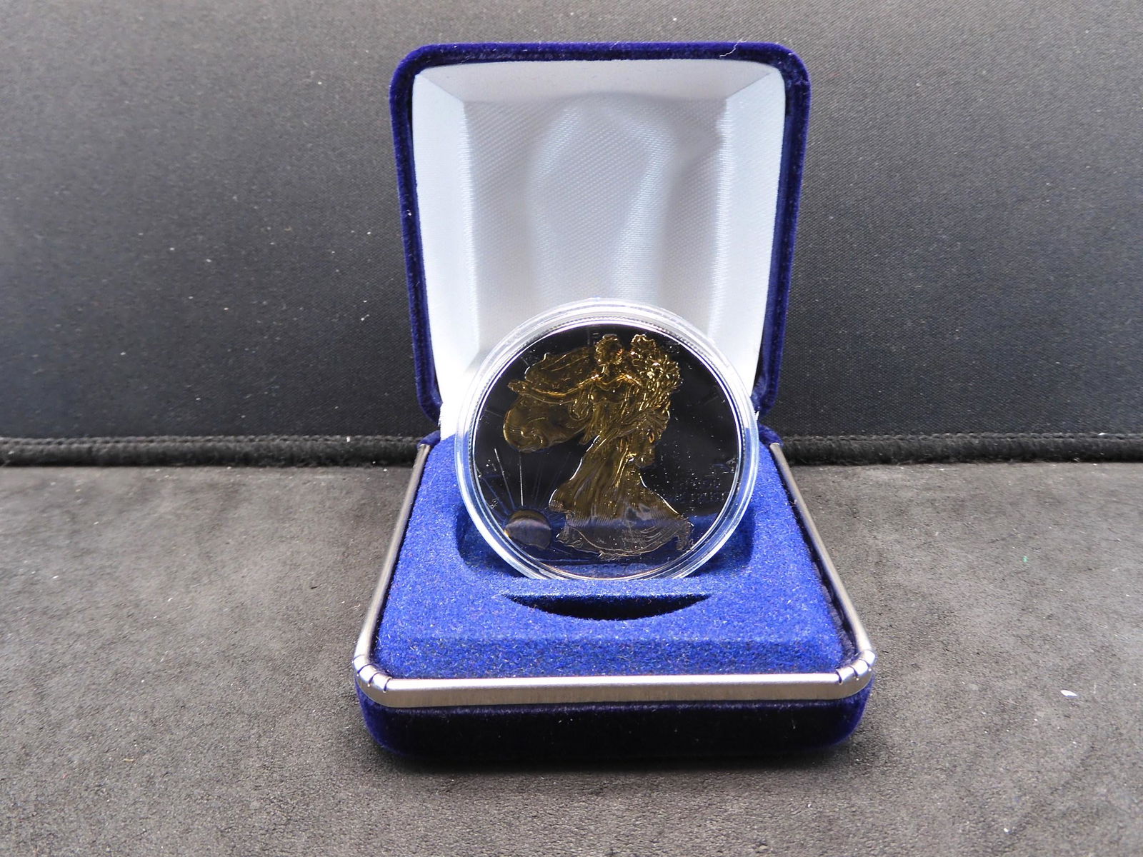 American Siler Eagle One Troy Oz. .999 Fine Silver Gold (1 of 3)