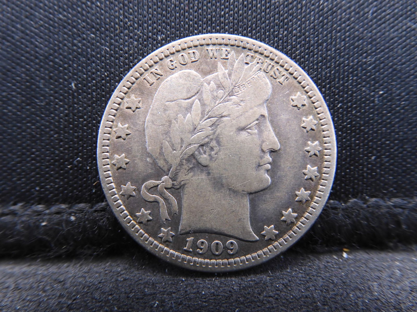 1909-D High Grade Barber Quarter, Full Bold Liberty. (1 of 2)