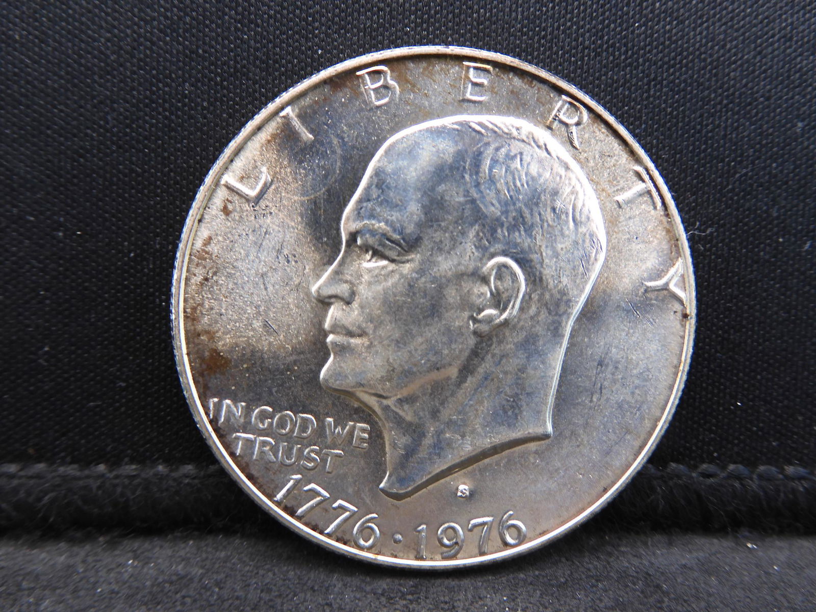 1976-S Uncirculated Eisenhower Bicentennial 40% Silver (1 of 2)